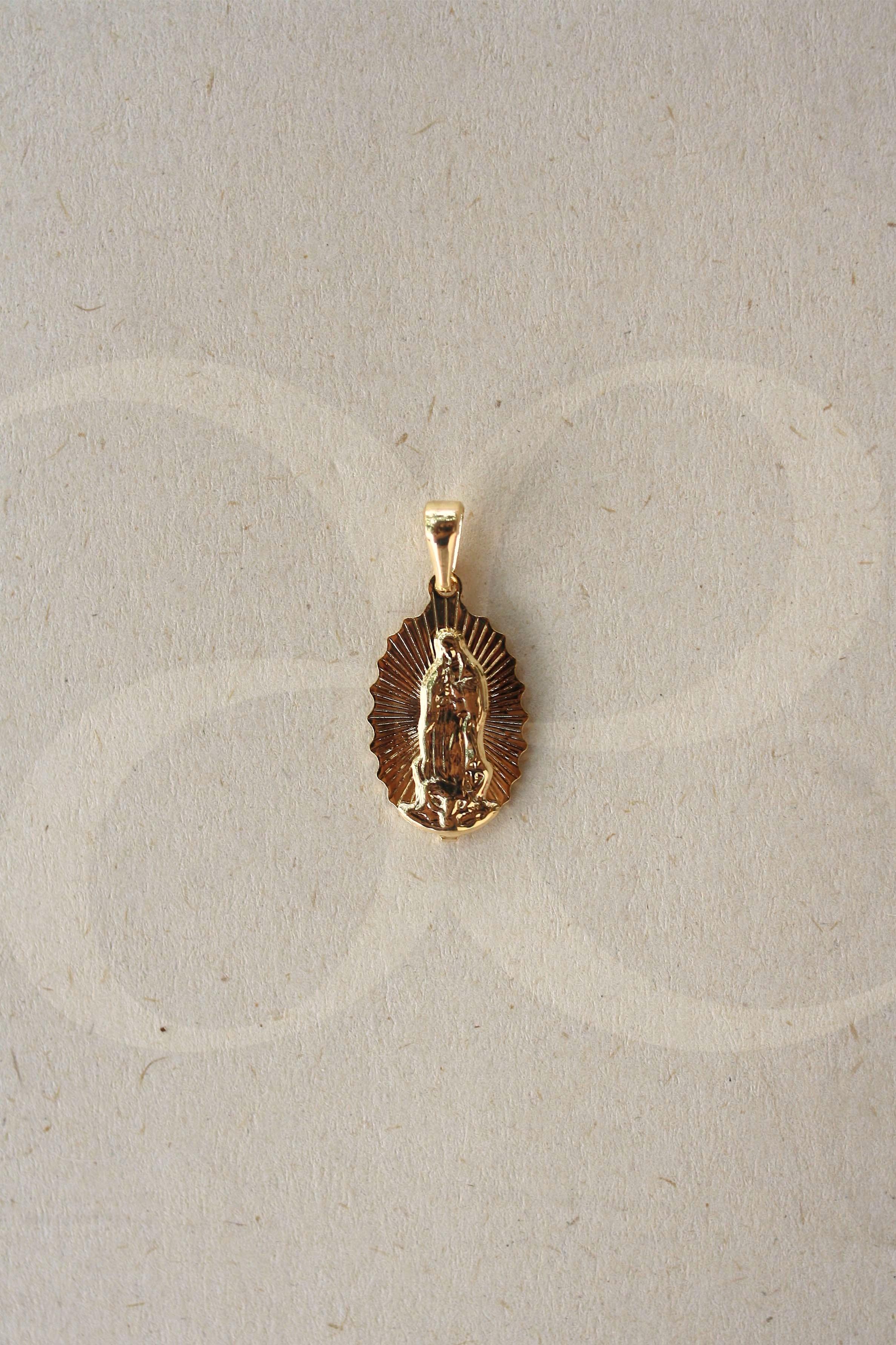 DIJE GUADALUPE TALLADA