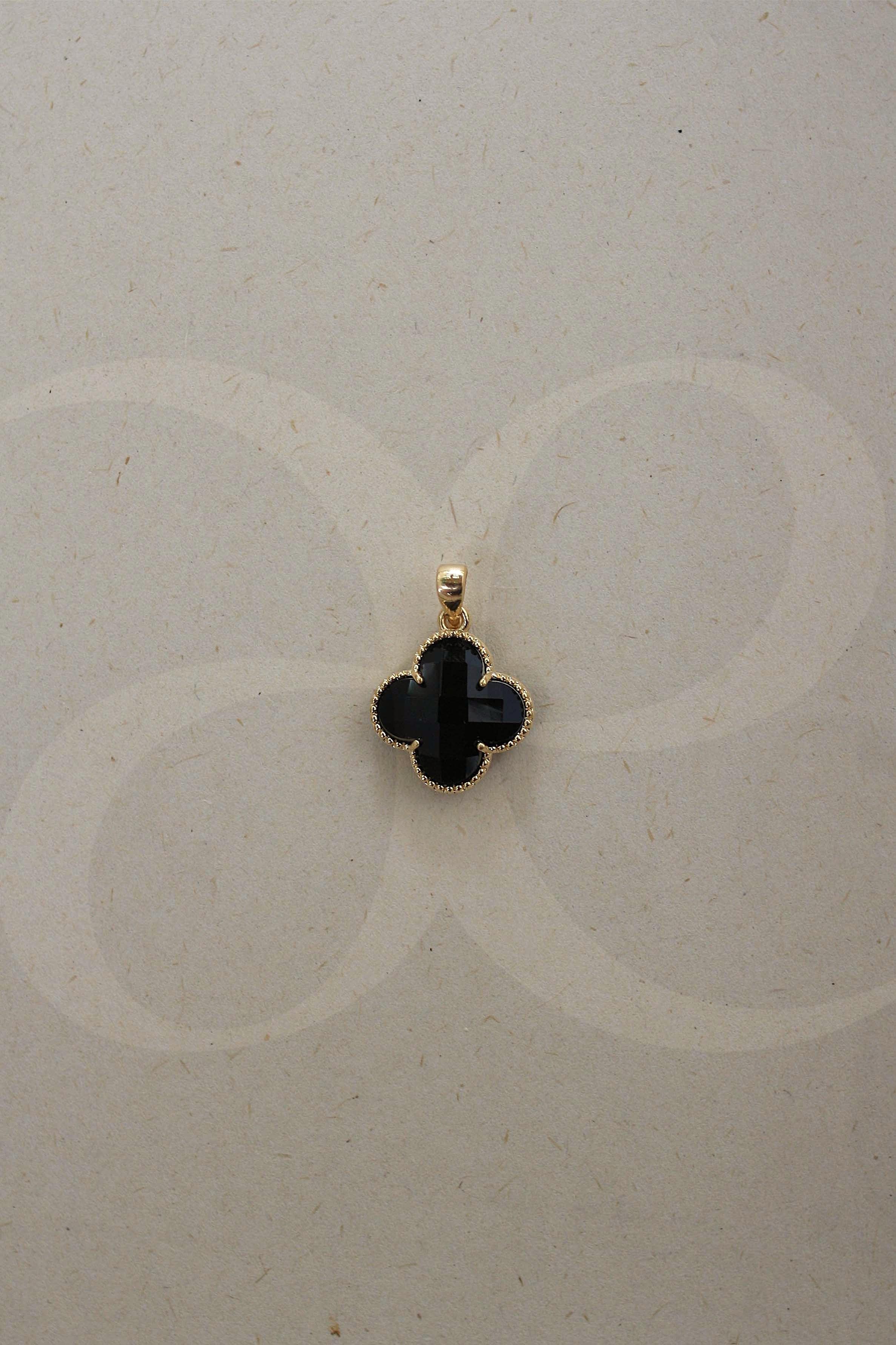 DIJE TRéBOL NEGRO 3D